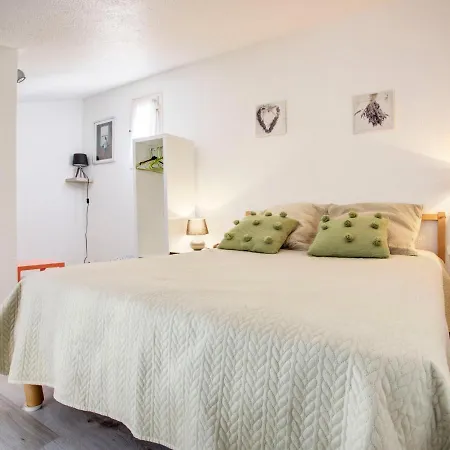 Les Villageoises-2 By Interhome *